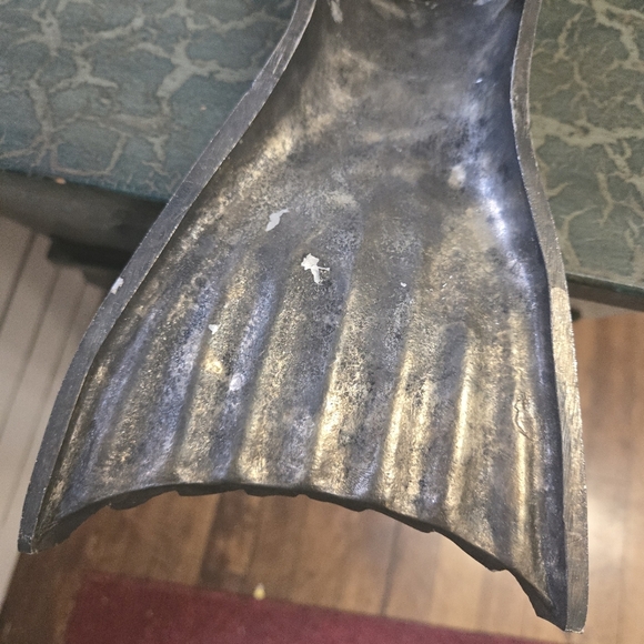 MCM Salmon Cutting Board Pewter Head and Tail, PERHAPS Spanish Orgin - Picture 6 of 7